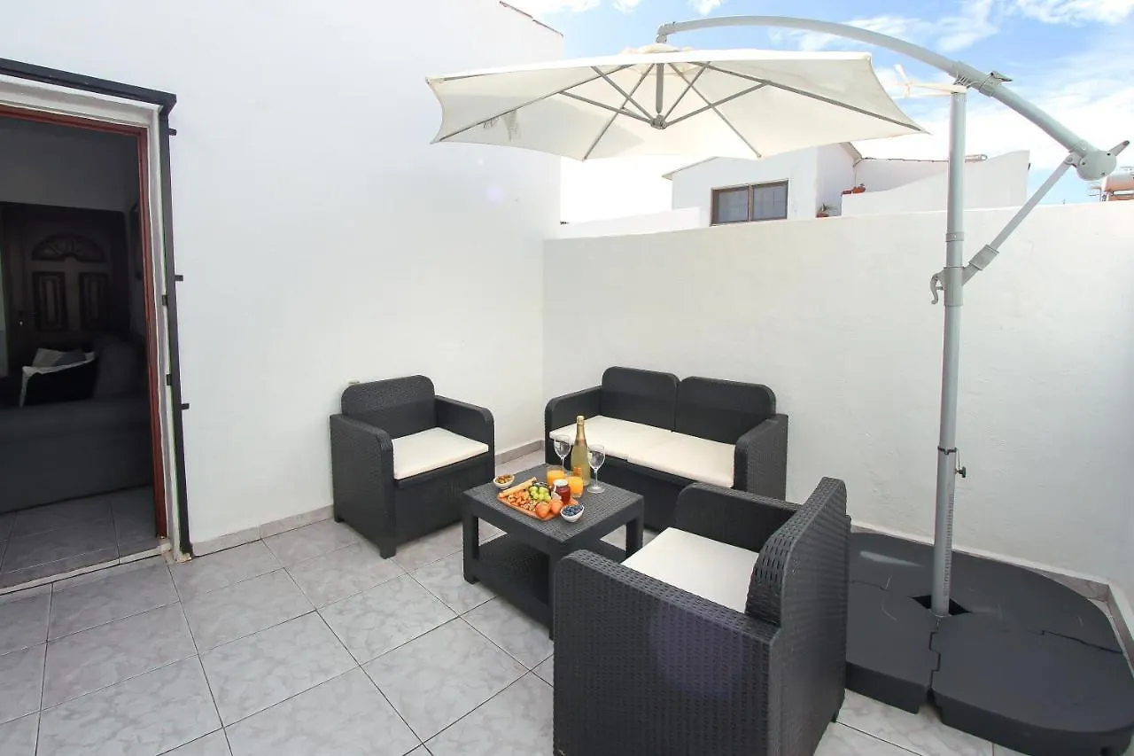 Cozy Spacious Home With Pool And Strong Wi-Fi Chayofita, 6B Arona  Ferienhaus Arona (Tenerife)